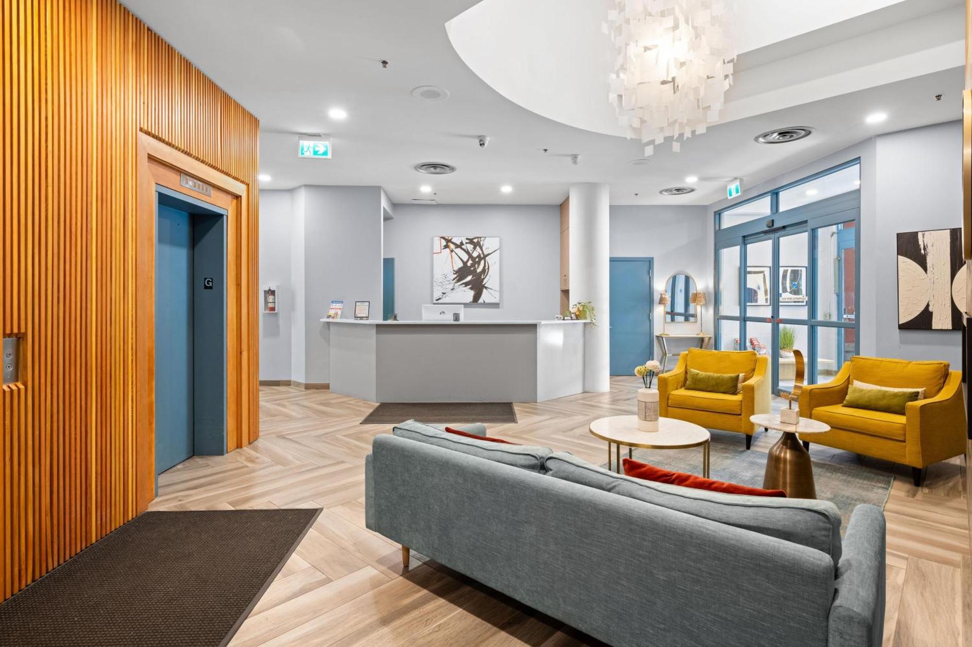 Alpenglow One Bedroom Penthouse By Mva Holiday home Whistler